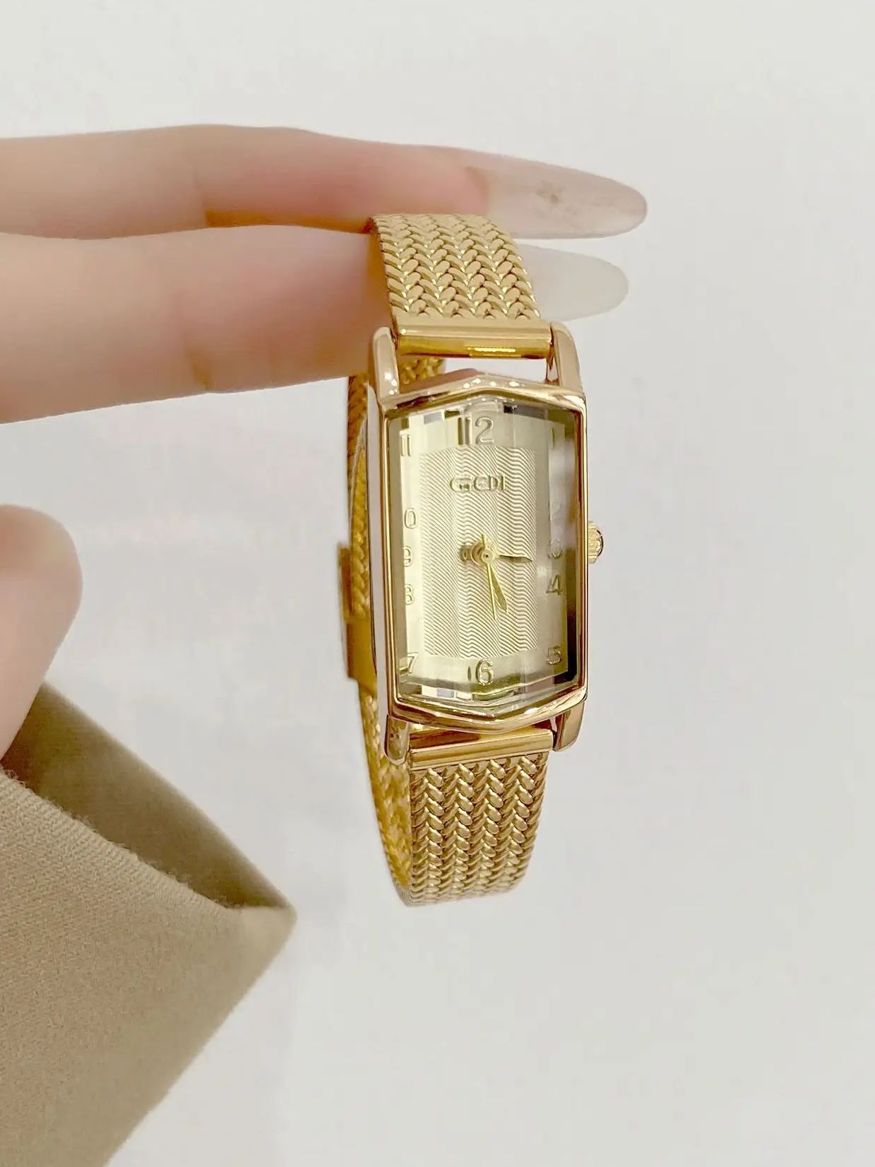 Kolekcja damskich zegarków w s – Luxury Watch Collection recenzja i cena